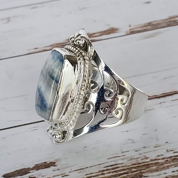 Scheelite Sterling Ring - Picture 5 of 7